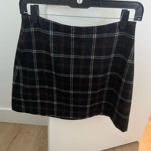 Reformation tweed mini skirt sz 2